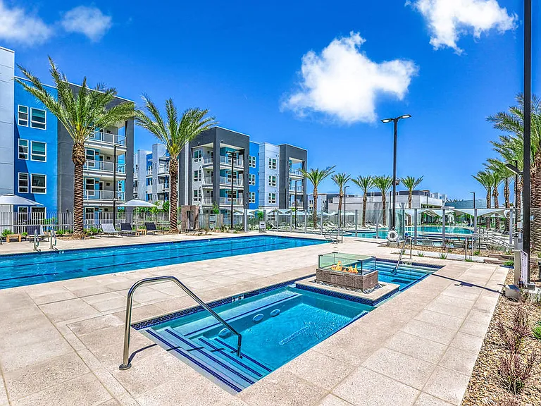 Ariva Luxury Residences — Photo 52