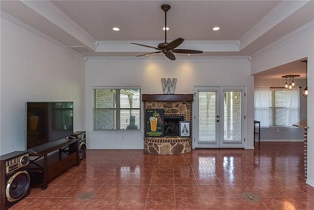 1st image of 5691 Foster Ct