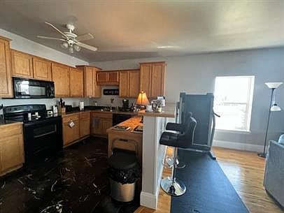 4th image of 504 Quay St #16104677