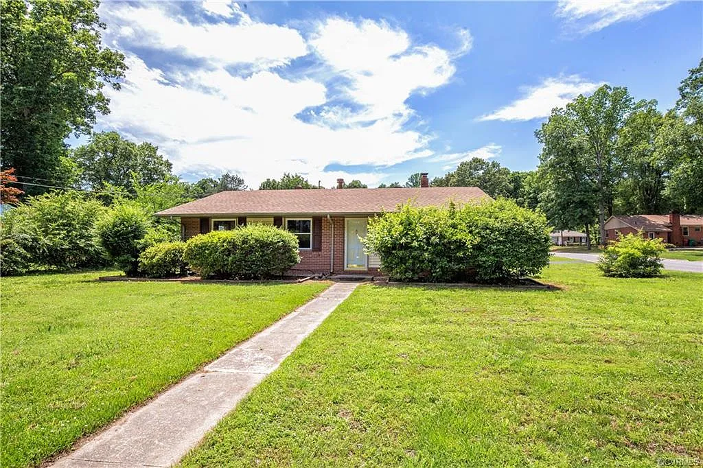 116 Homestead Dr photo 1