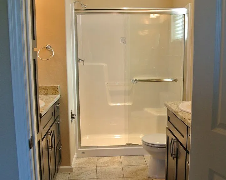 2620 Newton St — Photo 10