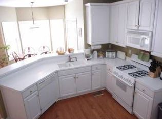 805 Live Oak Ct, Roswell, GA 30075
