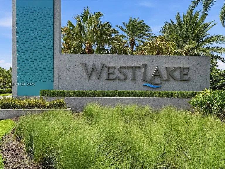 4662 Estates Cir — Photo 17