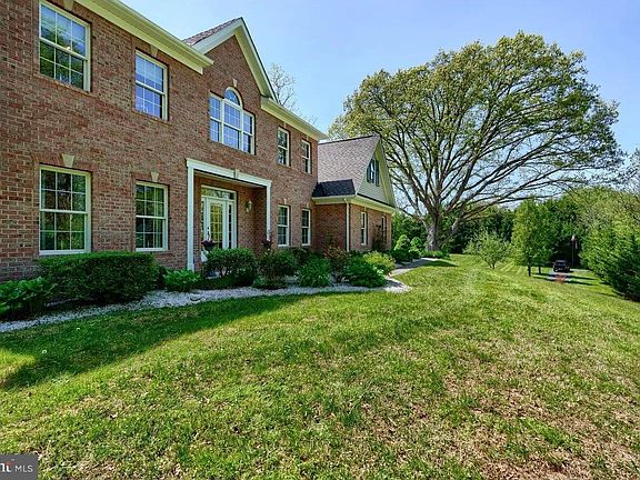 4th image of 4520 Madonna Rd
