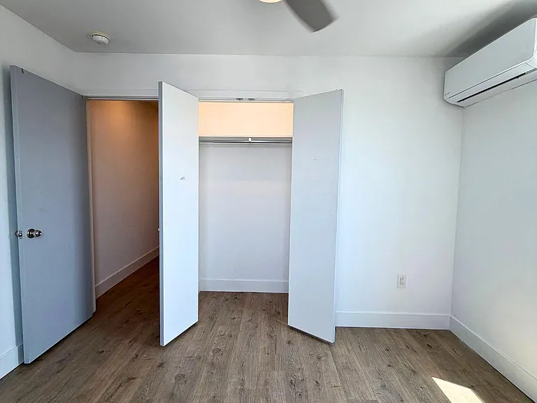 914 Snyder Ave #3 — Photo 2