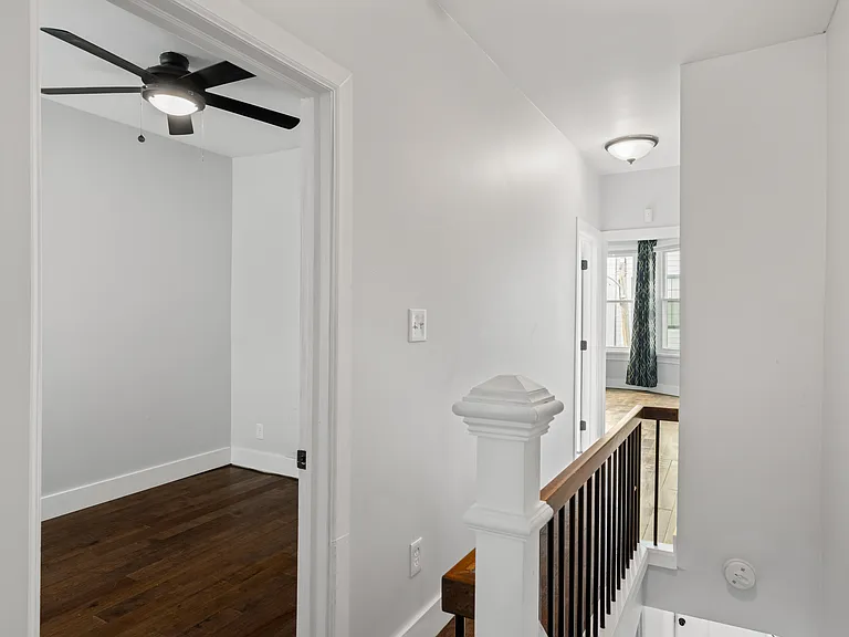 1457 N Corlies St — Photo 17