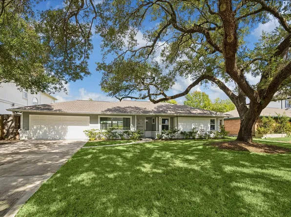4914 Holly St, Bellaire, TX 77401