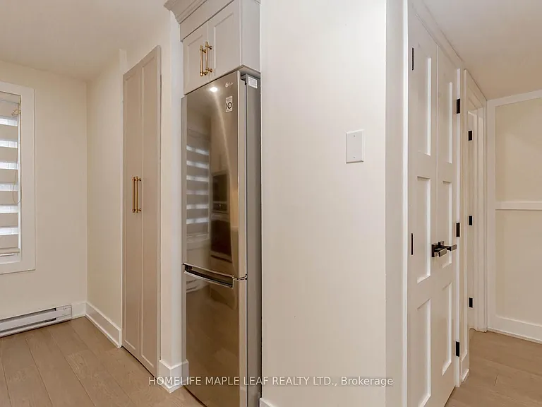 56 Saint Nicholas St — Photo 8