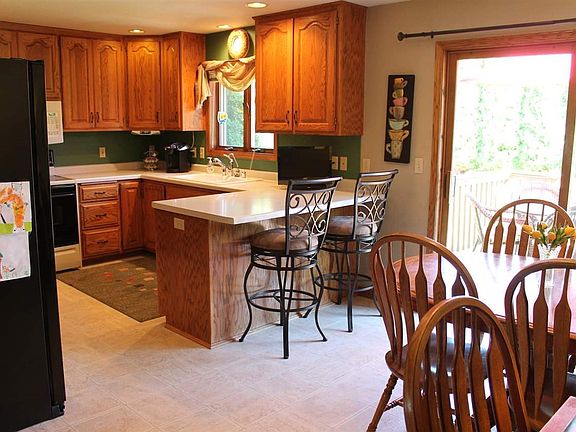 Kitchen with Snack Bar.