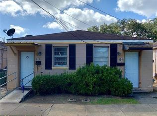 624 Governor Hall St, Gretna, LA 70053