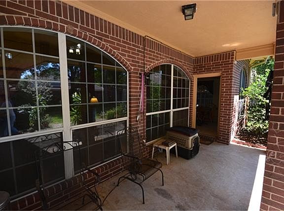2nd image of 23438 Fairbranch Dr