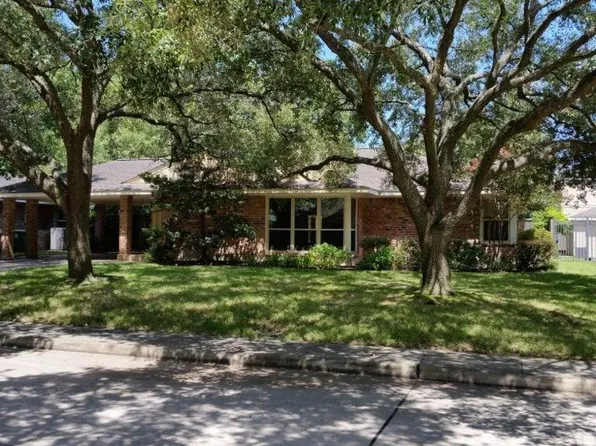 3614 Dumbarton St, Houston, TX 77025