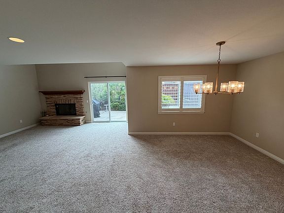 5th image of 4304 Foxenwood Cir