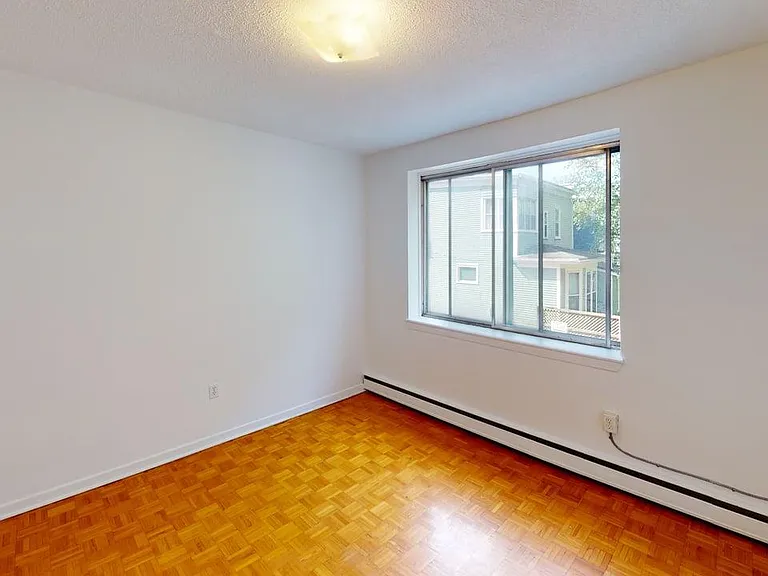 5713 Victoria Rd #507 — Photo 9