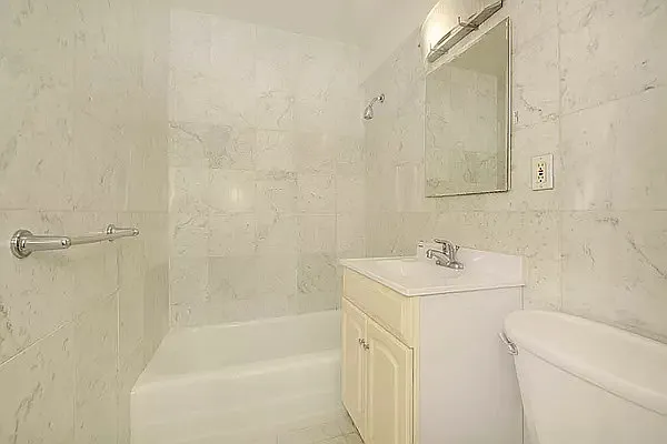 Rented by REAL New York | media 6
