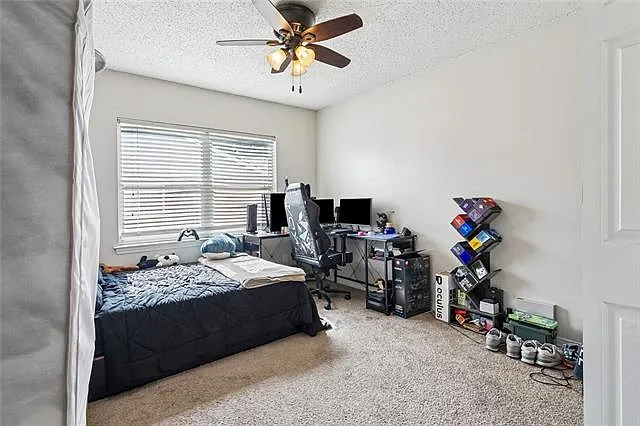 3001 Meadow Lake Dr E — Photo 10
