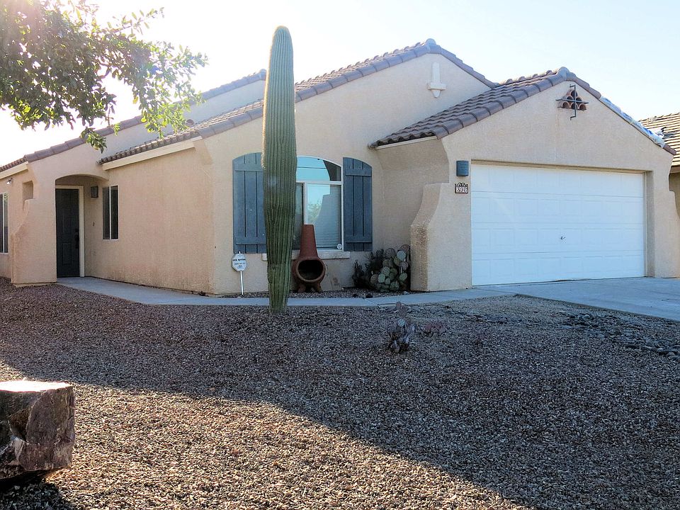 1st image of 8926 N School Hill Dr