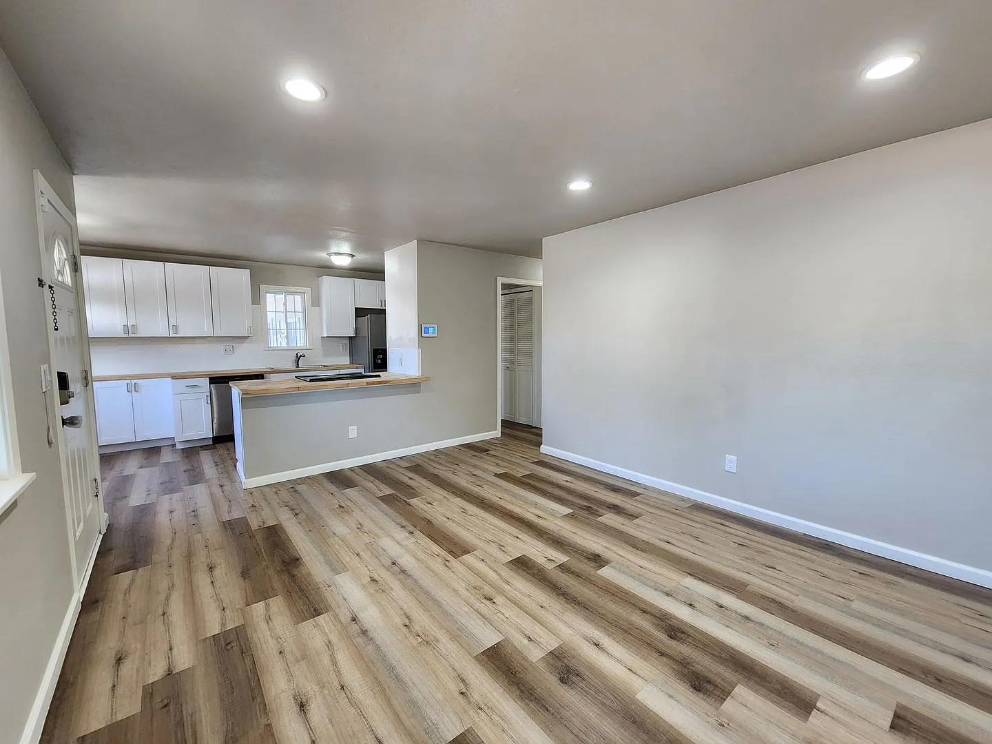 Duplex Located near Fort Carson!! — Photo 4