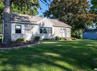 2411 Belle Ave, Davenport, IA 52803