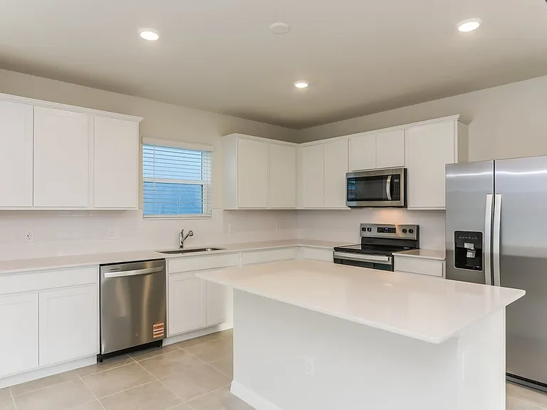 3273 Ellsworth Ave — Photo 5