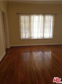 3rd image of 832 S Wooster St