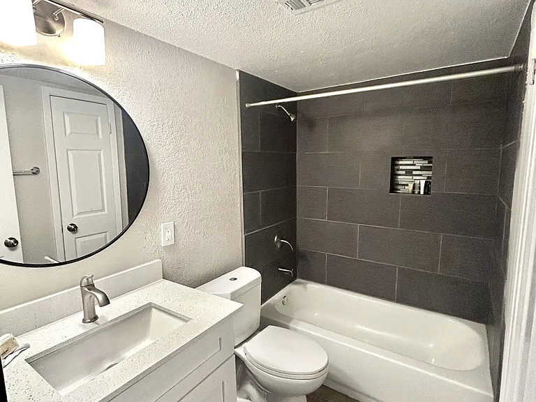 Athena Garden Apartments — Photo 35