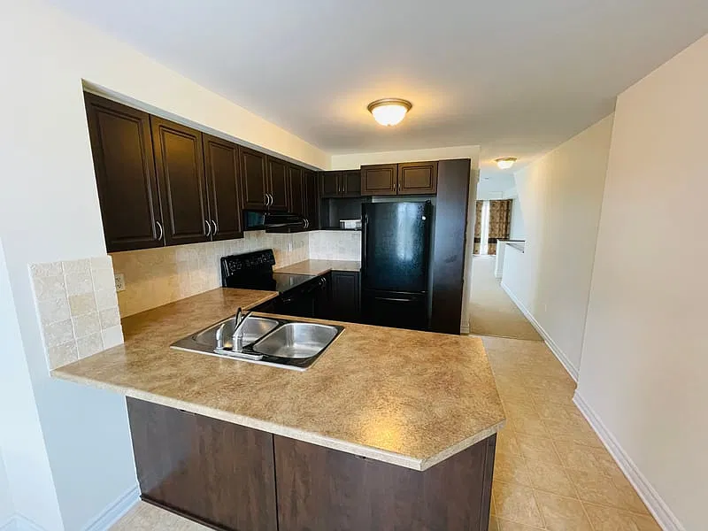 2396 Esprit Drive — Photo 3