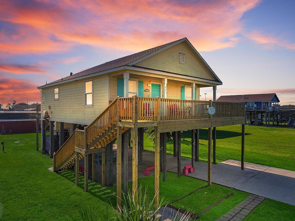 1st image of 905 Sage Rd