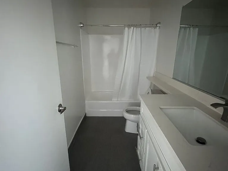 B & B Apartments — Photo 12