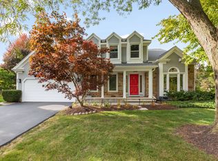 1272 Sandhurst Dr, Buffalo Grove, IL 60089