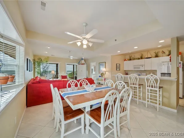 16 Palisades Lakeview Dr #4A, Lake Ozark, MO 65049