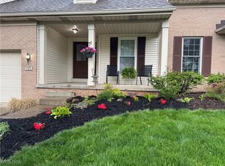 1145 Cookhill Cir, Akron, OH 44312