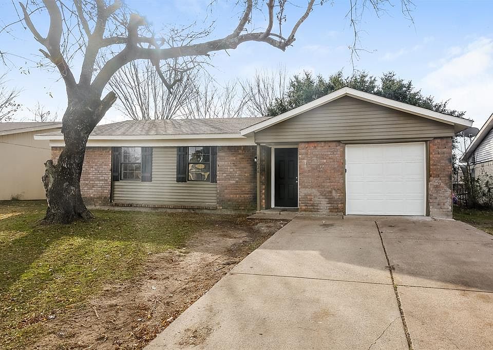 1st image of 12028 Baron Dr