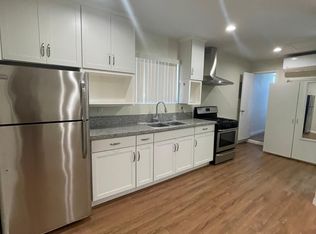 10420B Orion Ave, Mission Hills, CA 91345