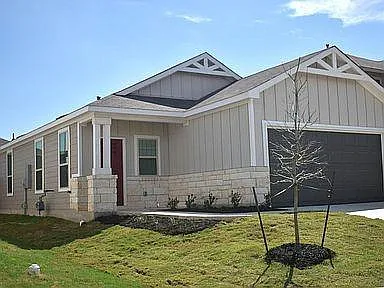 217 English Oak St — Photo 3