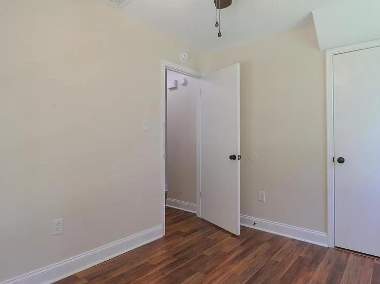1737 James Buchanan Dr — Photo 10