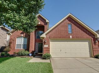 1611 Wood Ridge Ct, Corinth, TX 76210