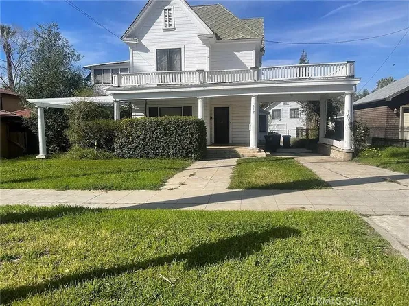 218 W Fern Ave, Redlands, CA 92373