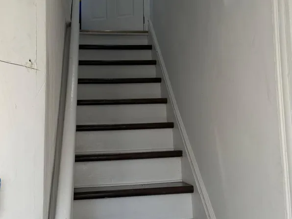 611 New York Ave Floor 2, Lyndhurst, NJ 07071