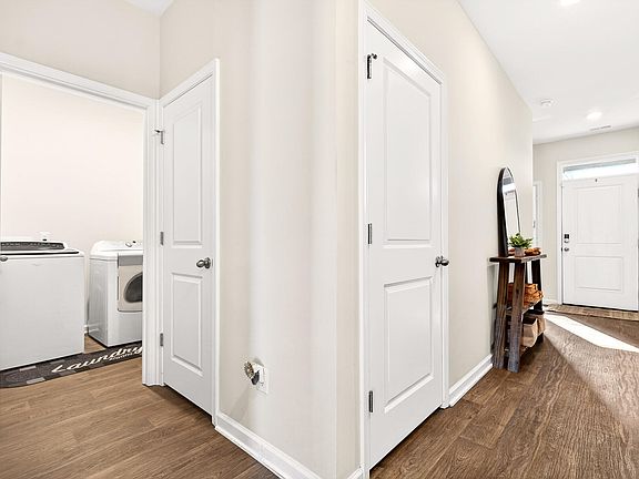 4th image of 355 Feldspar Ln