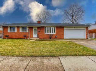 36422 Winterset Dr, Clinton Township, MI 48035