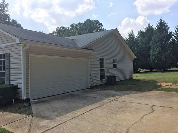 4th image of 1340 Carney Ct