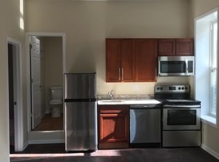 321 W 24th St #2F, Chicago, IL 60616