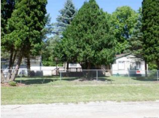 3476 W Dayton St, Flint, MI 48504