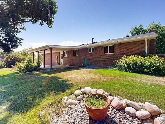 4th image of 2348 Fountain Dr