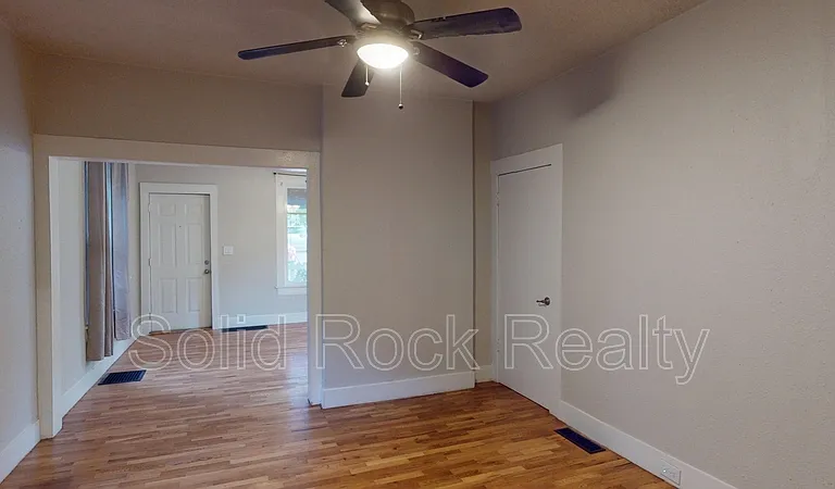 511 E Platte Ave #1 — Photo 12