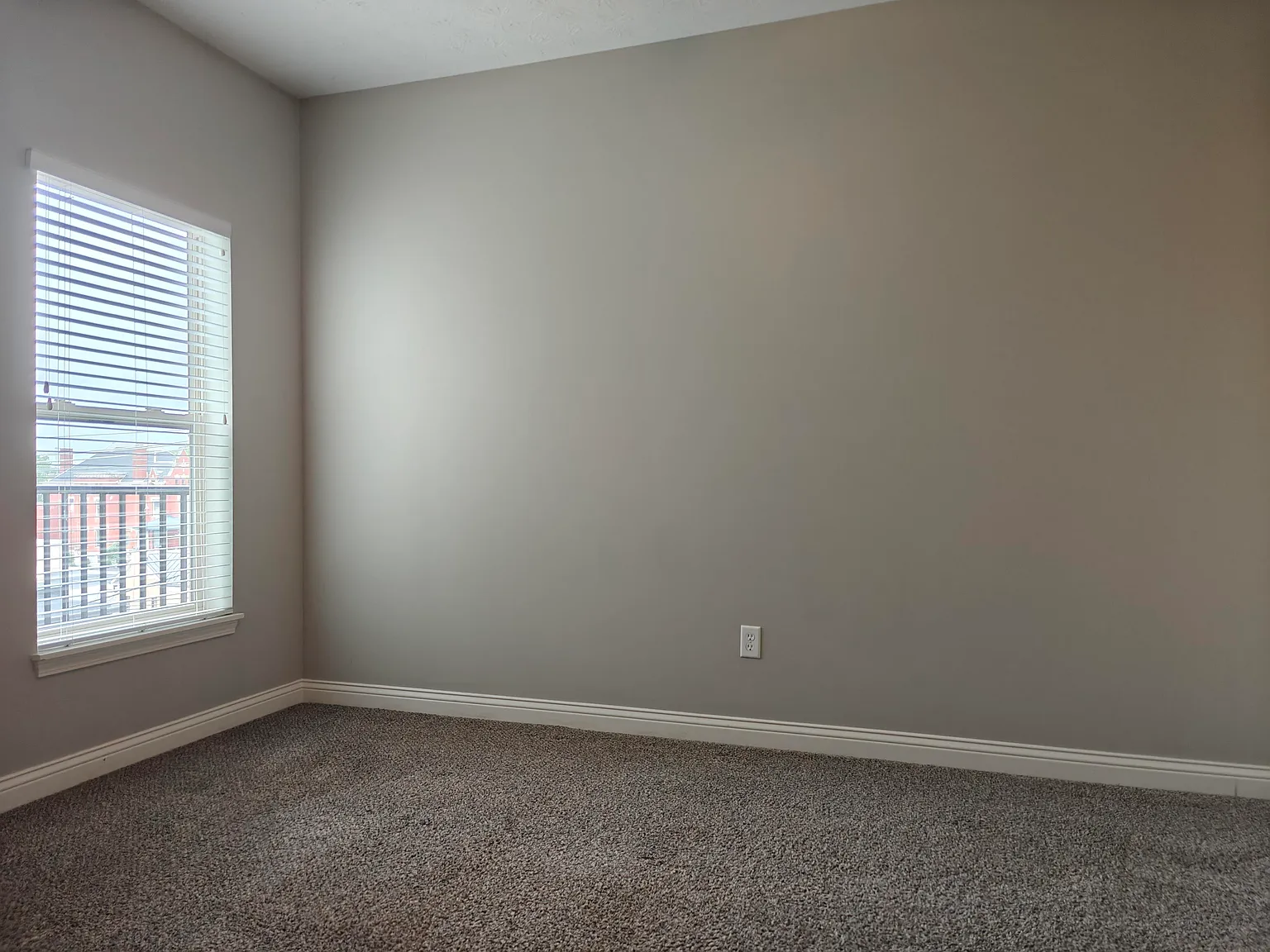 2N9 Apt#16 — Photo 4