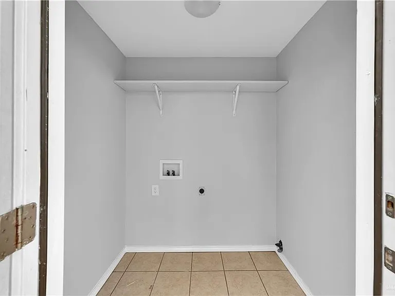 216 S Inspiration Blvd — Photo 11