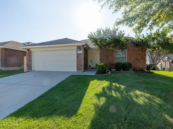 8116 Ruse Springs Ln, Fort Worth, TX 76131