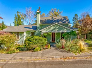 200 Gresham St, Ashland, OR 97520